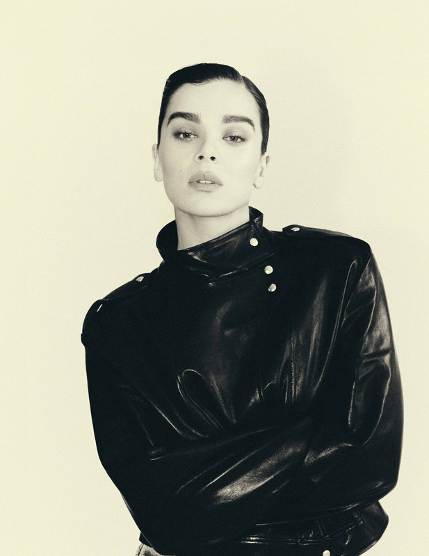67d21ca2dc16010e0b8bf9a6-197-FLAUNT-MAGAZINE-RHYTHM-IS-A-DANCER-HAILEE-STEINFELD5.jpg