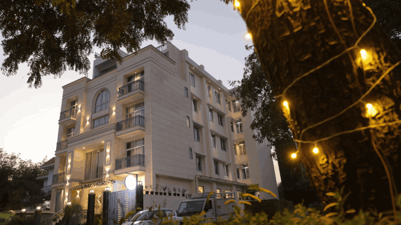 hotel-in-greater-noida-pari-chowk