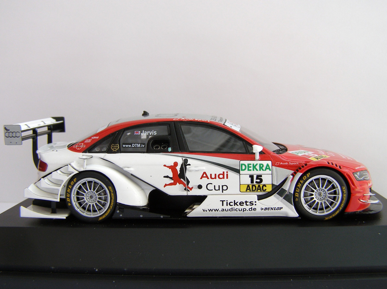 Audi A4 DTM 2009 Jarvis (1)