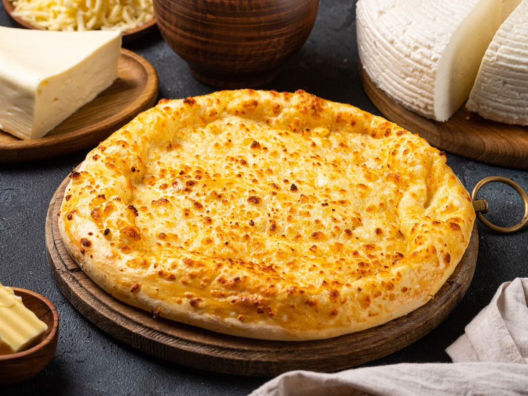 ხაჭაპური მეგრული 8 ნაჭრიანი