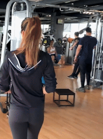 [Image: ezgif-com-crop.gif]