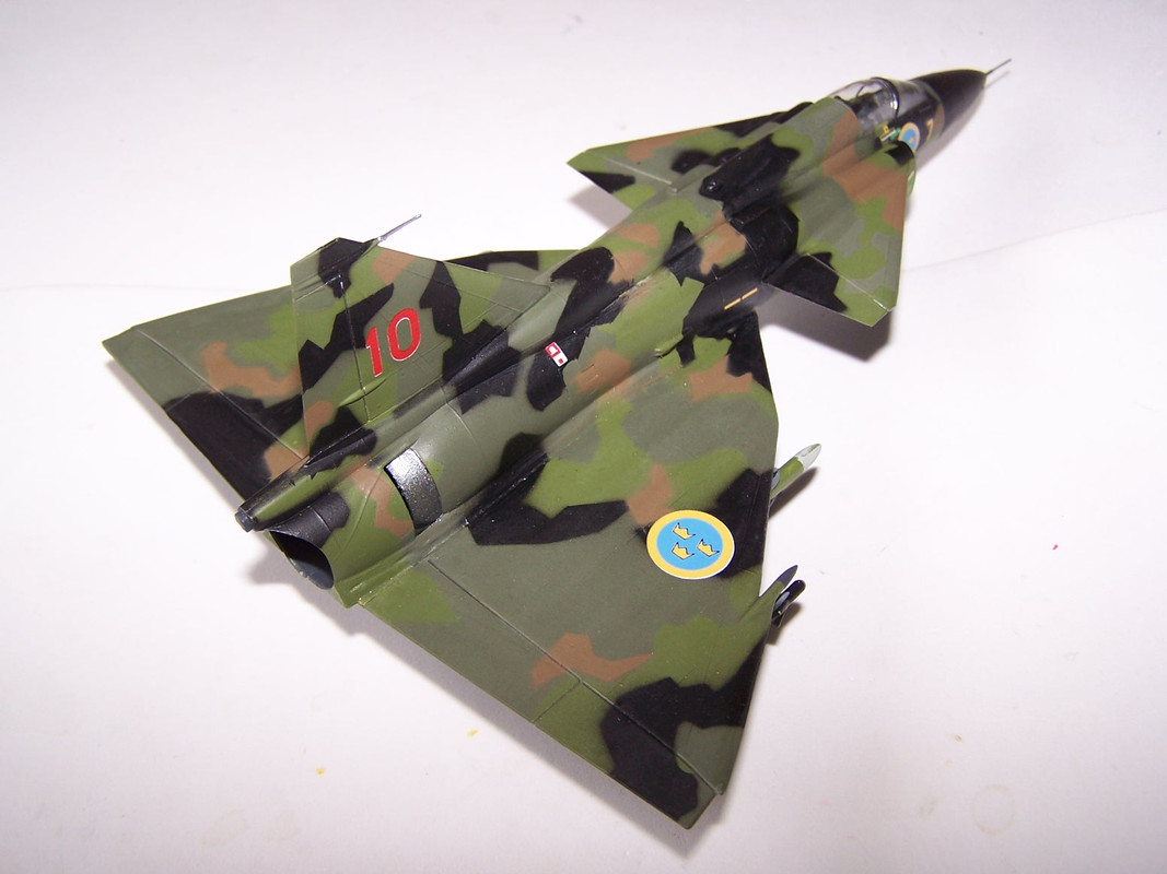 Heller_Saab_AJ37_Viggen-RS