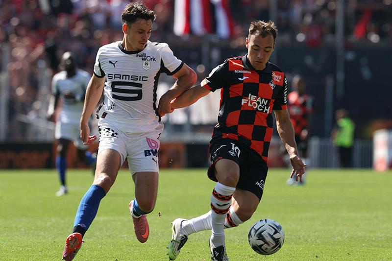 Rennais vs Lorient, 22h59 ngày 24/01