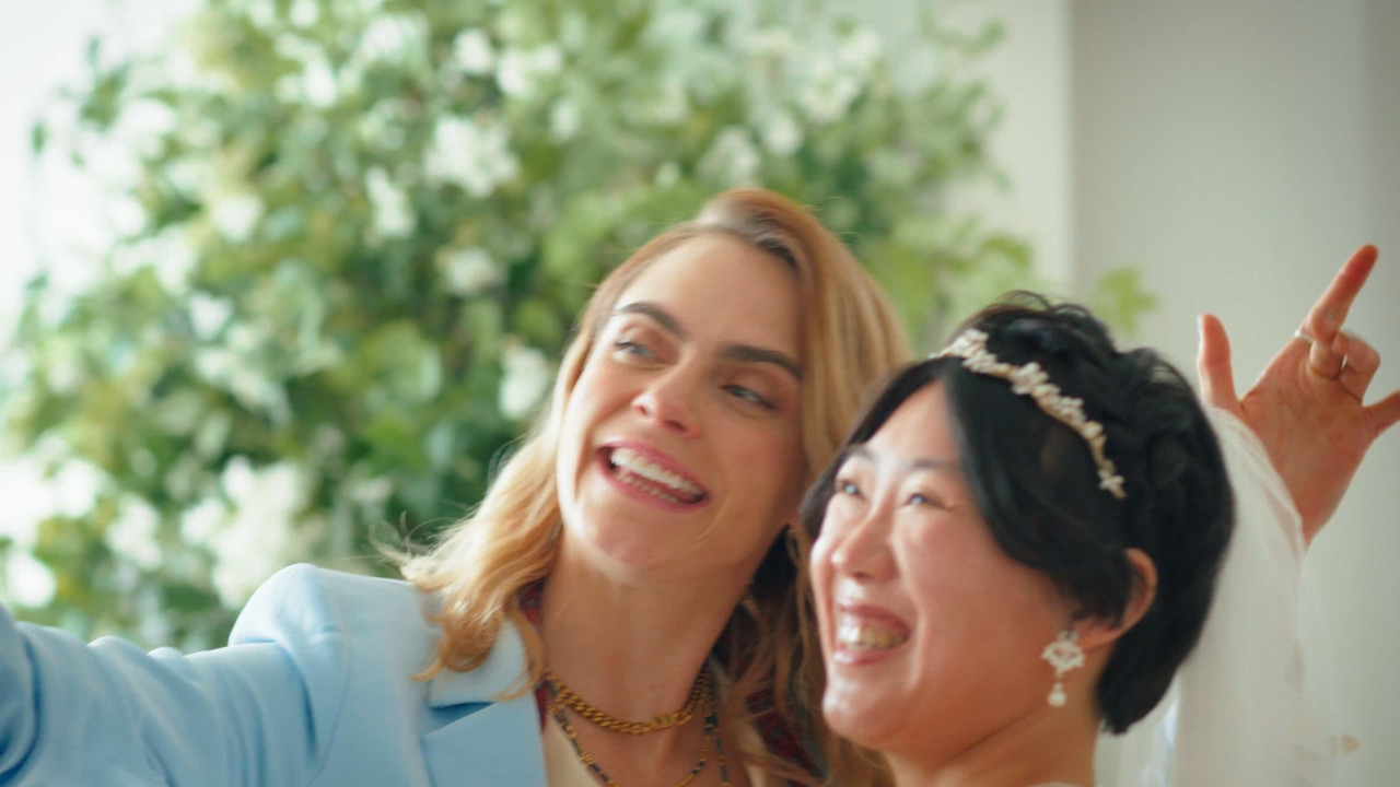 Planet Sex with Cara Delevingne_20230213_22402325.ts_snapshot_16.44.450