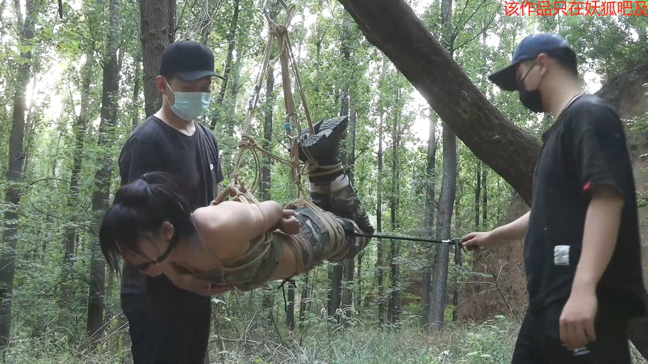 lamu原创 丛林里的遭遇 上.mp4_20231121_083539.436