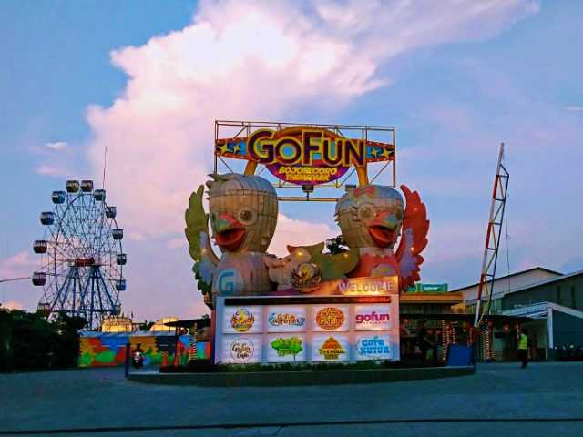 Berbagai wahana dan permainan bisa dicoba di GoFun Entertainment Compelx Bojonegoro