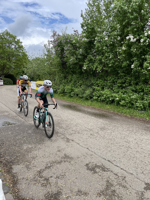 A783CD36-7A6D-4B27-89DE-DD0C212D56EE_1_102_o