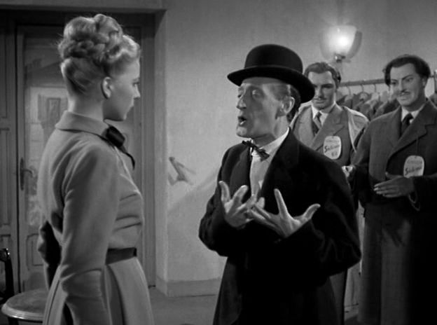 vlcsnap-2015-07-29-06h00m59s192