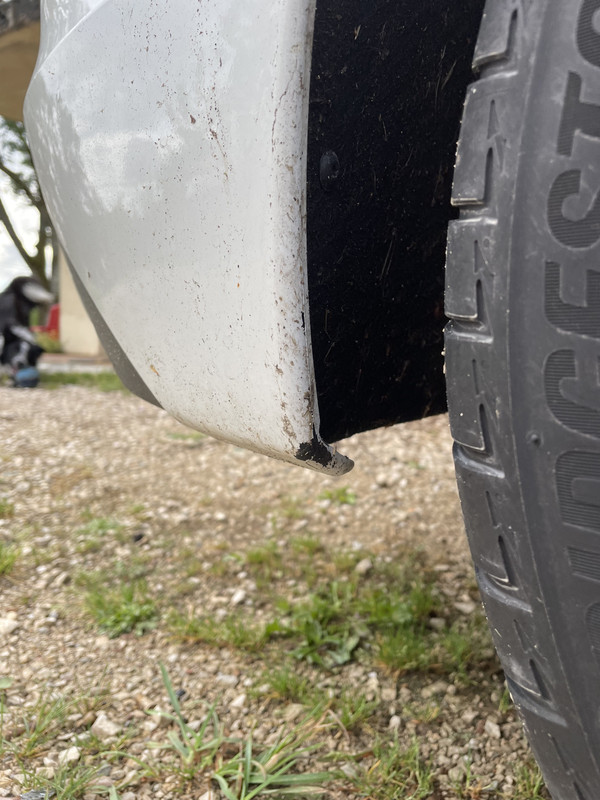 0591F815-B0A2-4D4B-84CF-F964DB9F7F1C