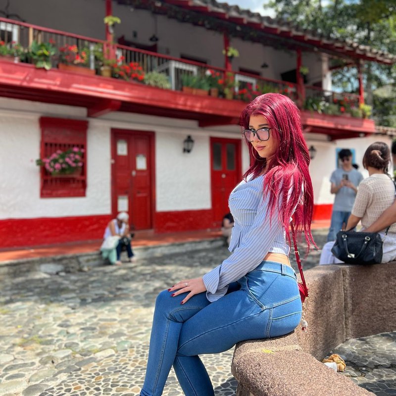 [Image: instagram-1736710513512.jpg]