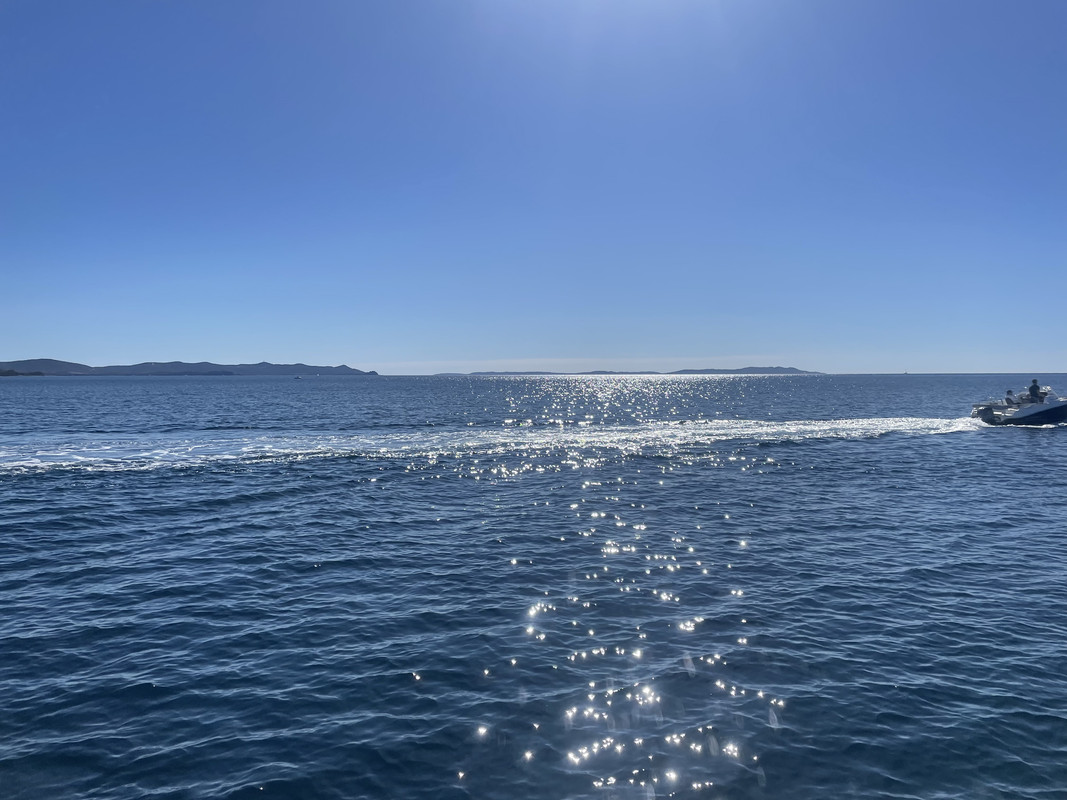 EB169E37-48A9-4829-8309-8BB12AB555D4