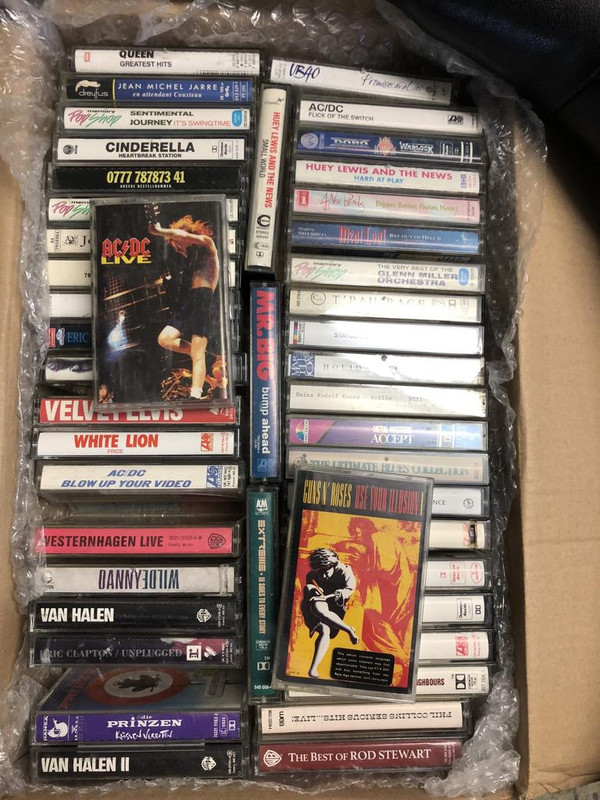 C9A9E49E-7A28-415A-867F-AA8B8AE71D19