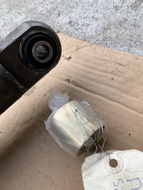 18A483EF-3841-4044-AC0F-3B0205232433