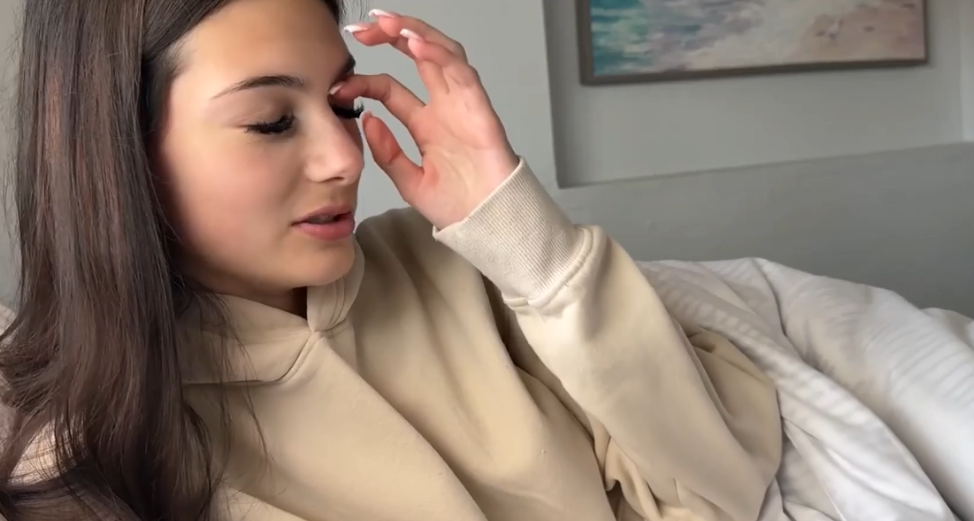 FamilyTherapy – Sophie Tyler – Sick Day