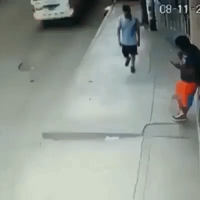 https://i.postimg.cc/3rbgwq3X/3.gif
