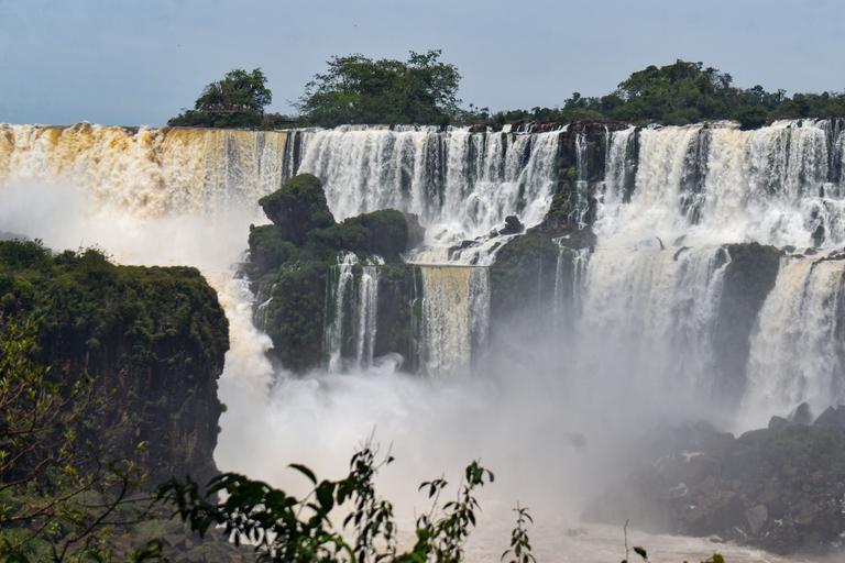 В джазе только девушки или аргентинско-бразильский калейдоскоп В джазе только девушки или аргентинско-бразильский калейдоскоп