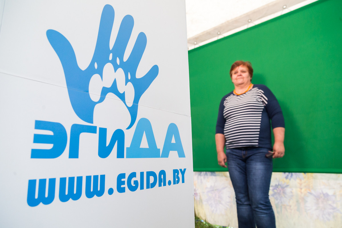 9736D16B-A04C-40BA-9D52-45E37B411F65