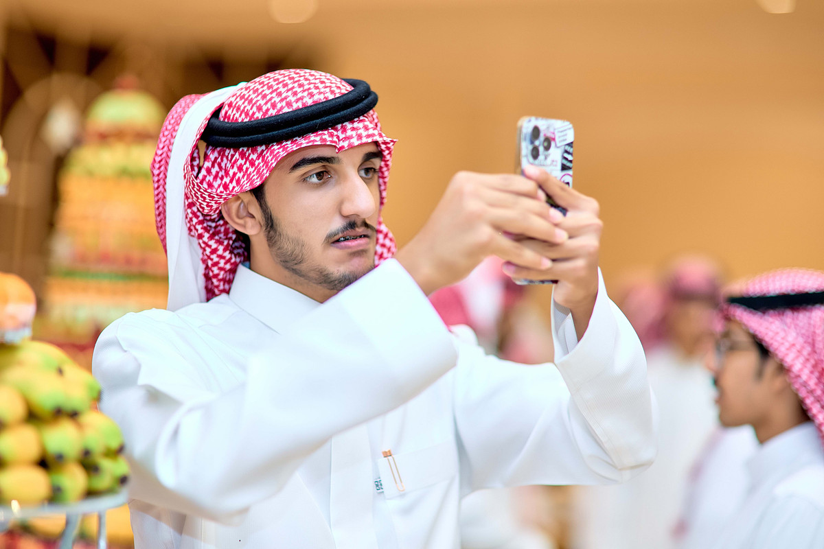 Freelancres-BN6-A7845