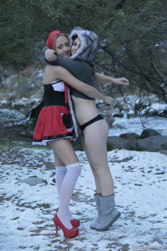 MarvelCharm_Rebecca-Violet-Winter-Trip-036