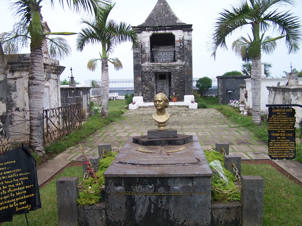 Grave-of-Leconte-de-Lisle