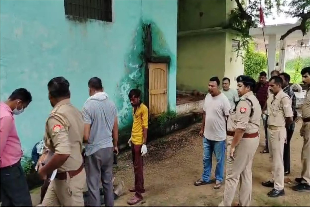 नाले में मिली युवक की लाश, पुलिस जांच में जुटी