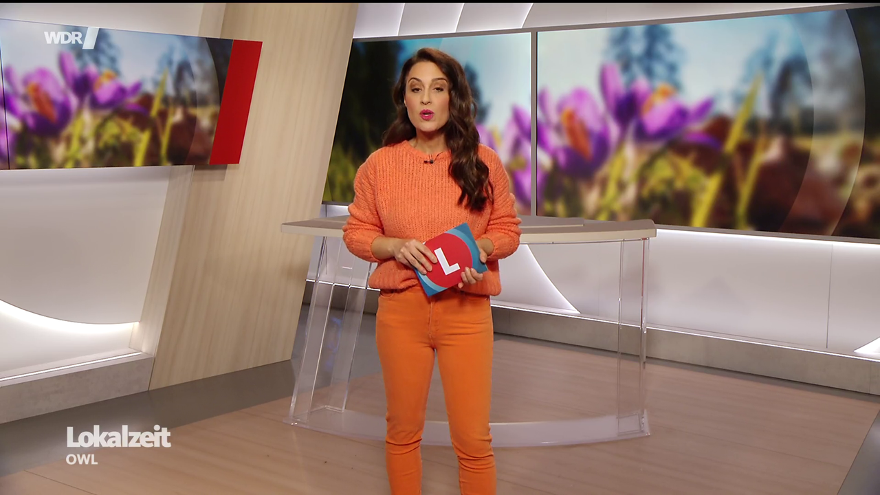Nina Moghaddam WDR Lokalzeit OWL 11 03 2026 122X Caps 119