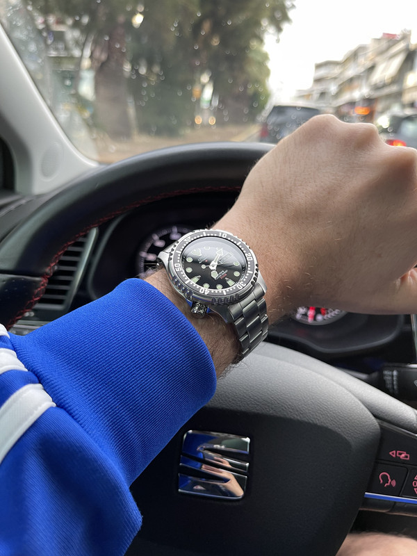 158B9A50-29A7-4471-B718-3D9533341373