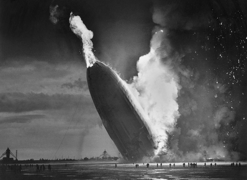 00-Hindenburg-Disaster-May-6-1937.jpg