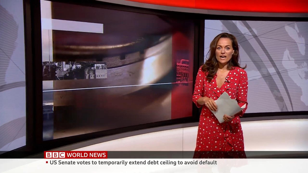 10.08 - 06.00.00 - BBC World News. News. Reporting on the day's inter....ts_snapshot_34.26_[2021.10.