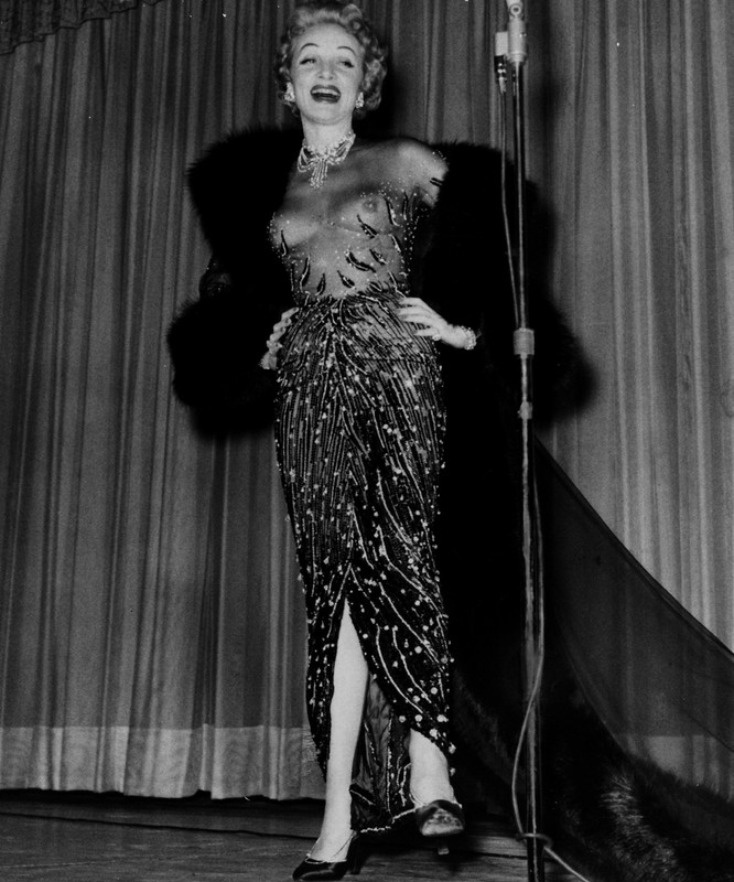 Marlene_Dietrich_b80