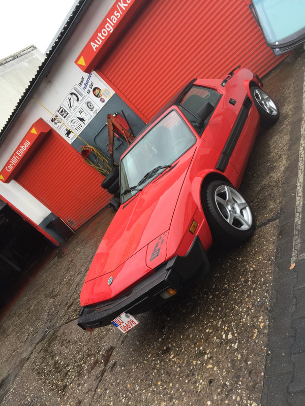 73781016-CB51-4333-9C6B-96F712D3F40A