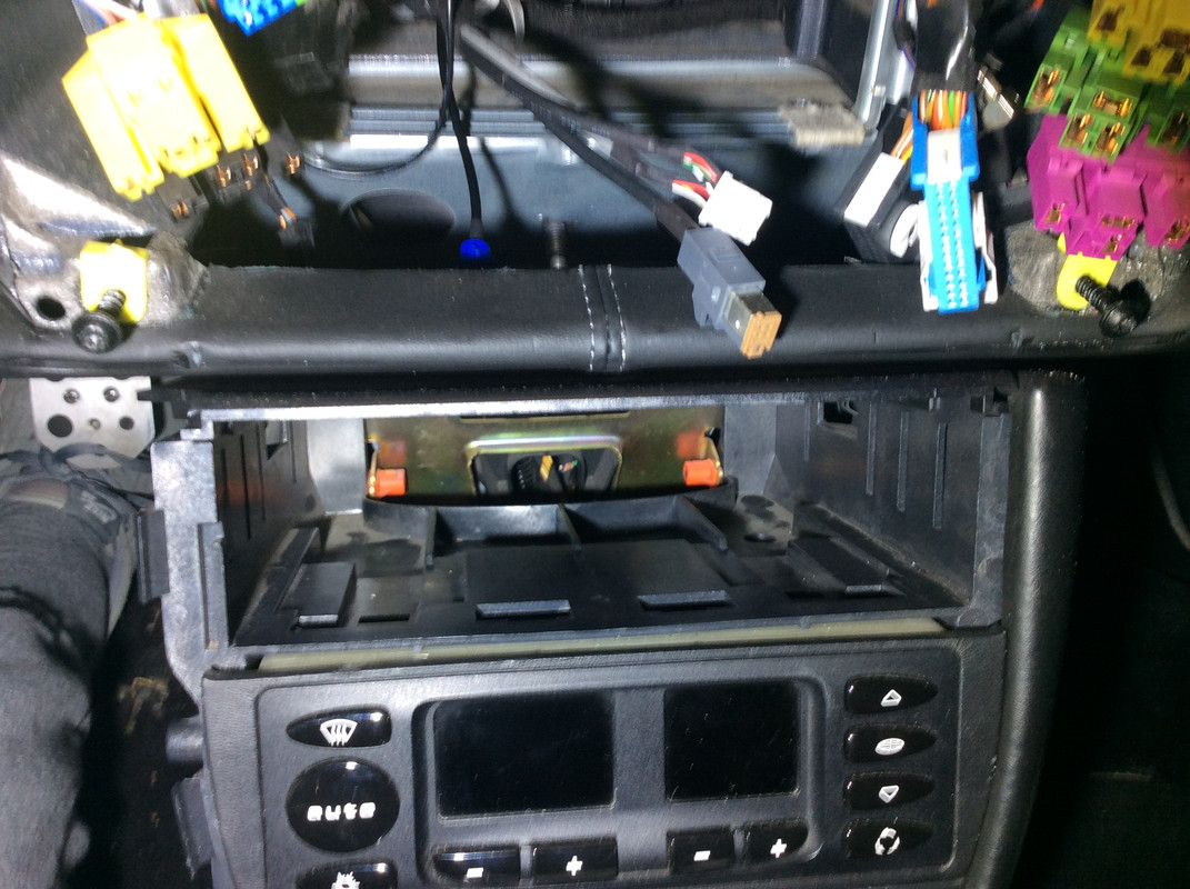 A5A27330-DA6D-4844-B22D-D0C11CFBF306