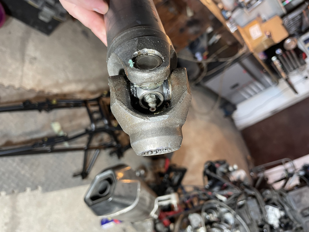 4F1EE3E5-A437-43B8-A1F2-4125F88CB52D