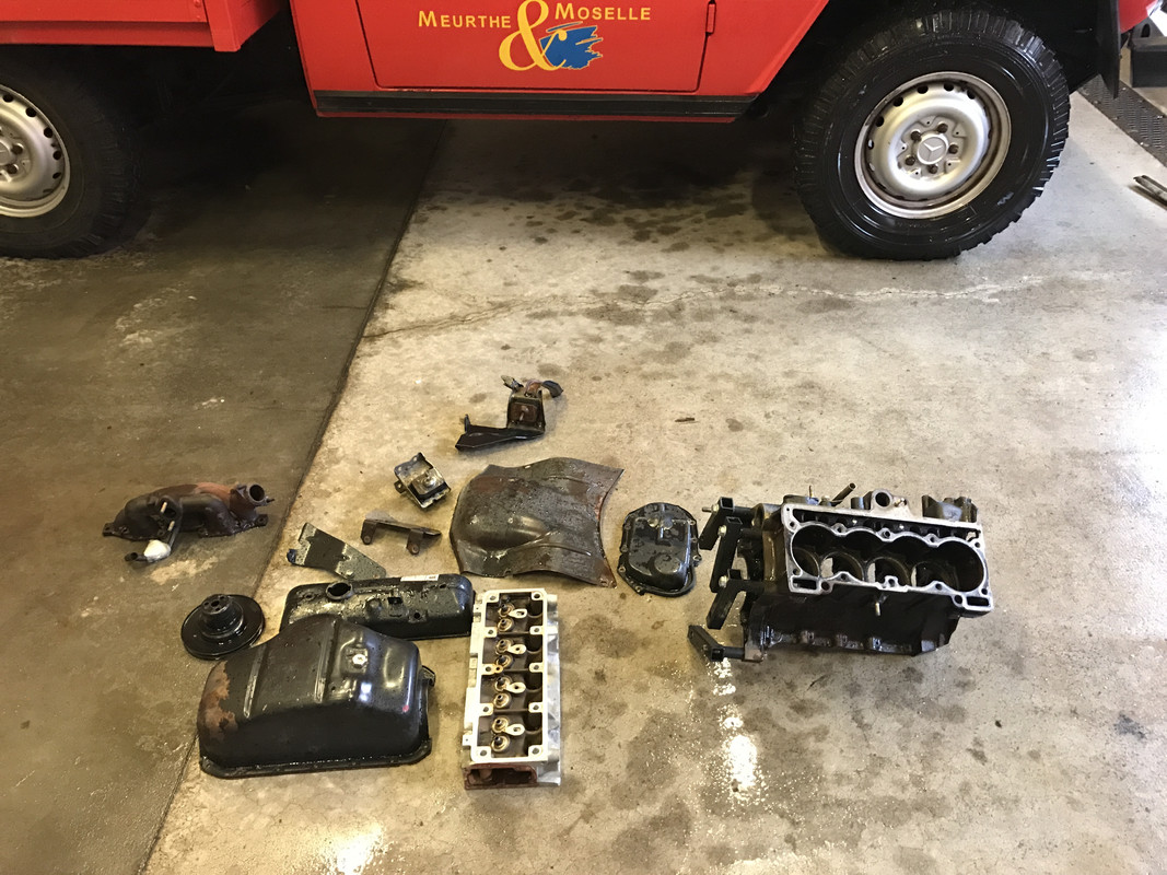 Restauration 4L (1145)