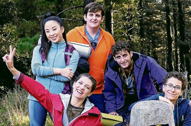 LA SERIE “CAMINANTES”, DIRIGIDA POR KOLDO SERRA, SE ESTRENARÁ EL 10 DE JULIO EN ORANGE TV