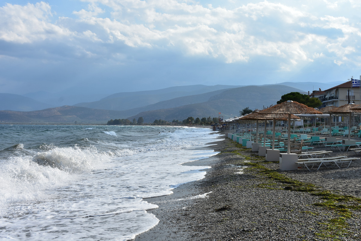 Παράλιο Άστρος