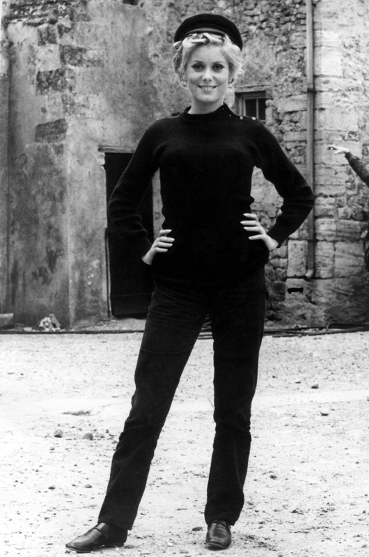 catherine_deneuve_mc77