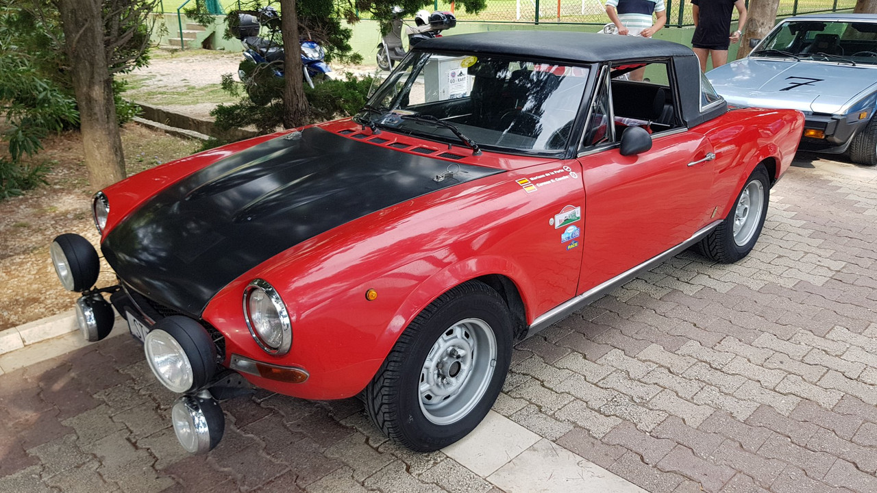 41803759_2166125146979638_4814716930759852032_n