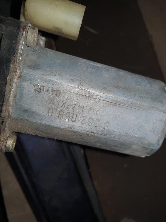 Мотор стеклоподъемника