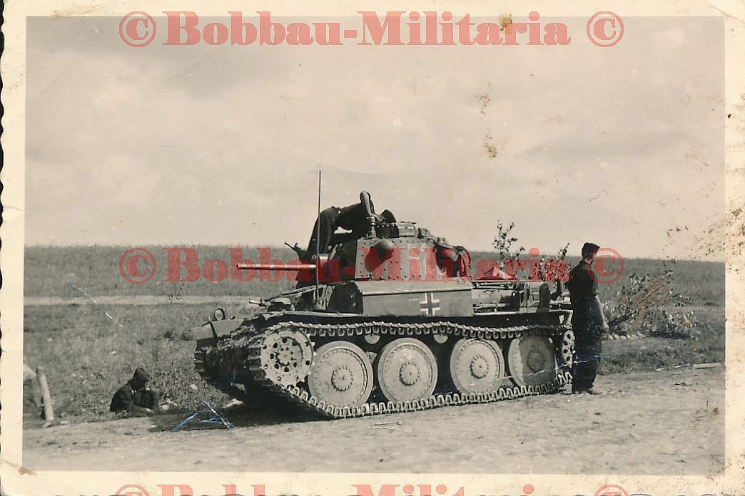 Panzer 38 t ČKD-Praga TNH Turmnummer 523 Vormarsch Front Rast tank Beute