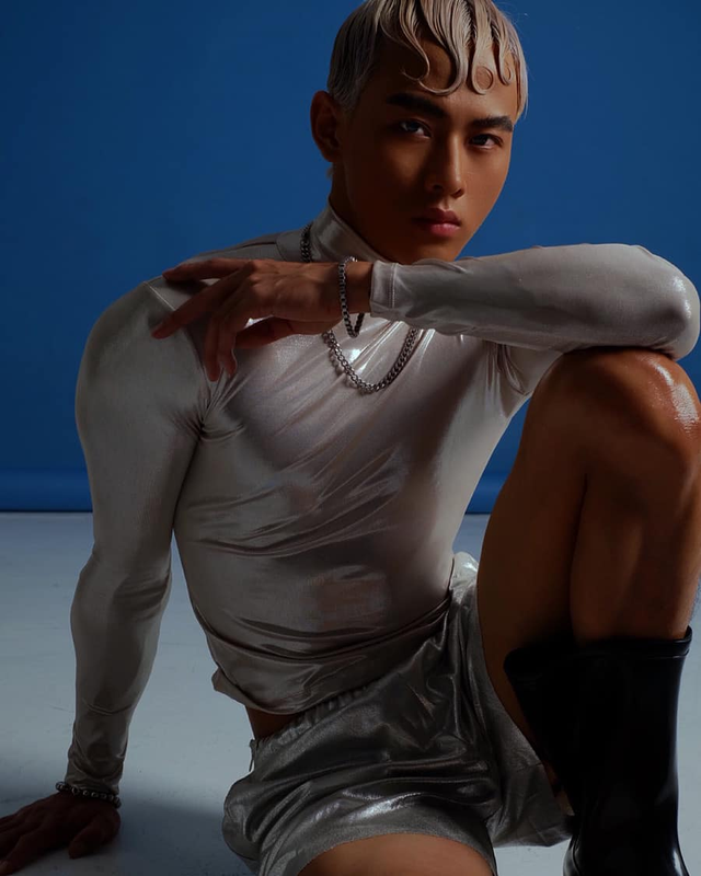066