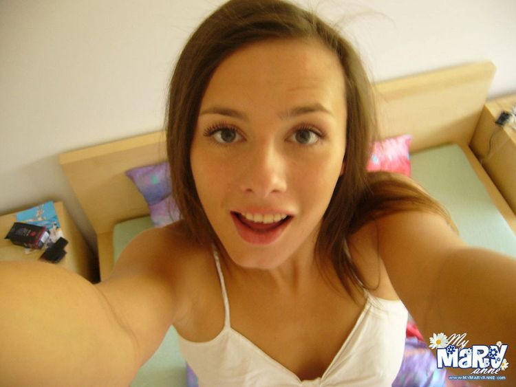 veronika v, gigi lightspeed and lola in answer #2430114