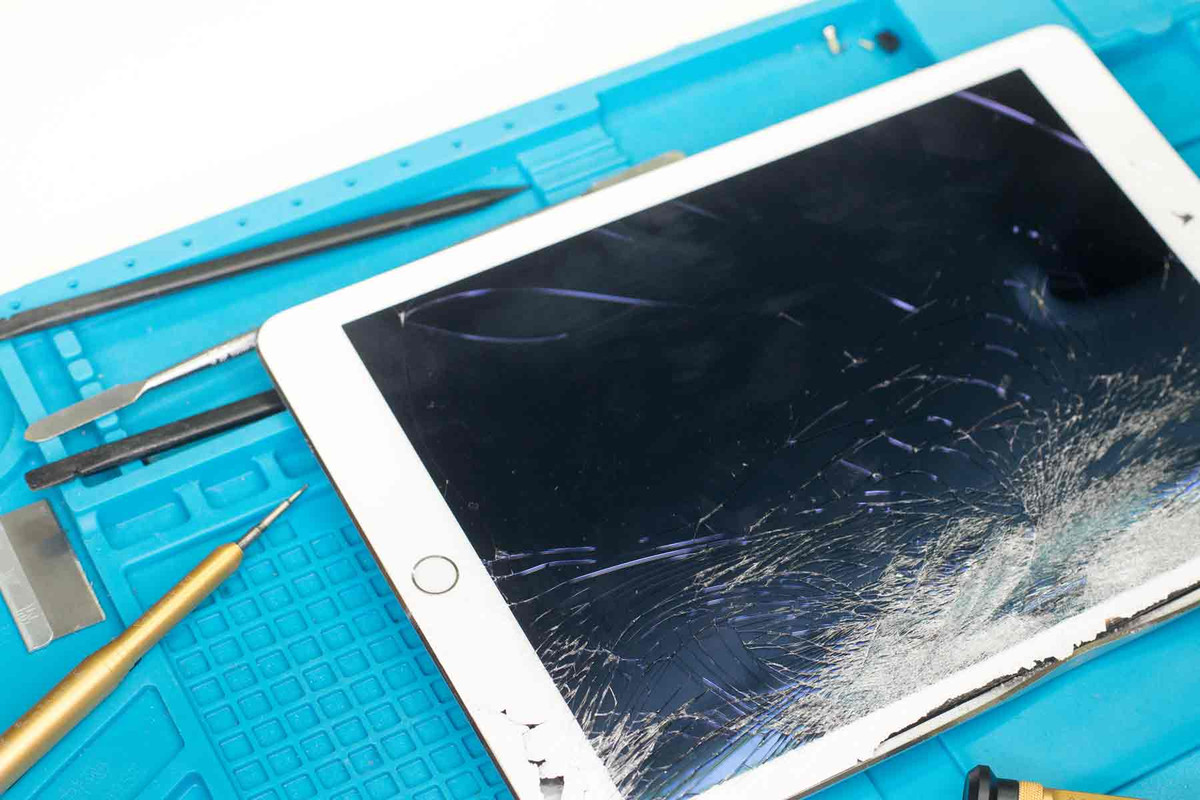 iPad Pro Screen Discoloration