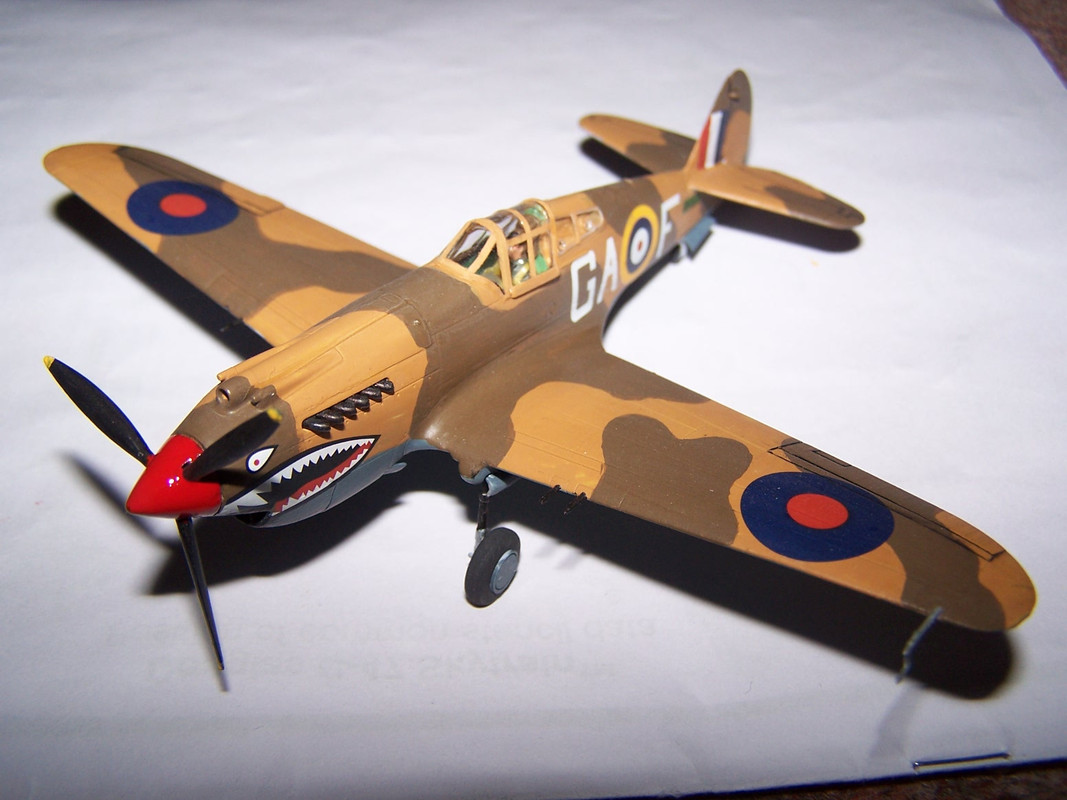 Airfix_P40B_RedNose-FP