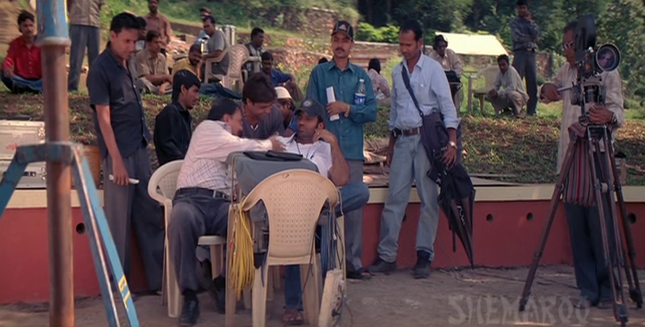 Mere-Dost-Picture-Abhi-Baaki-Hai-2012-Hindi-Dvd-Rip-1080p-x264-AVC-AC3-6ch-ESub-mkv-0006