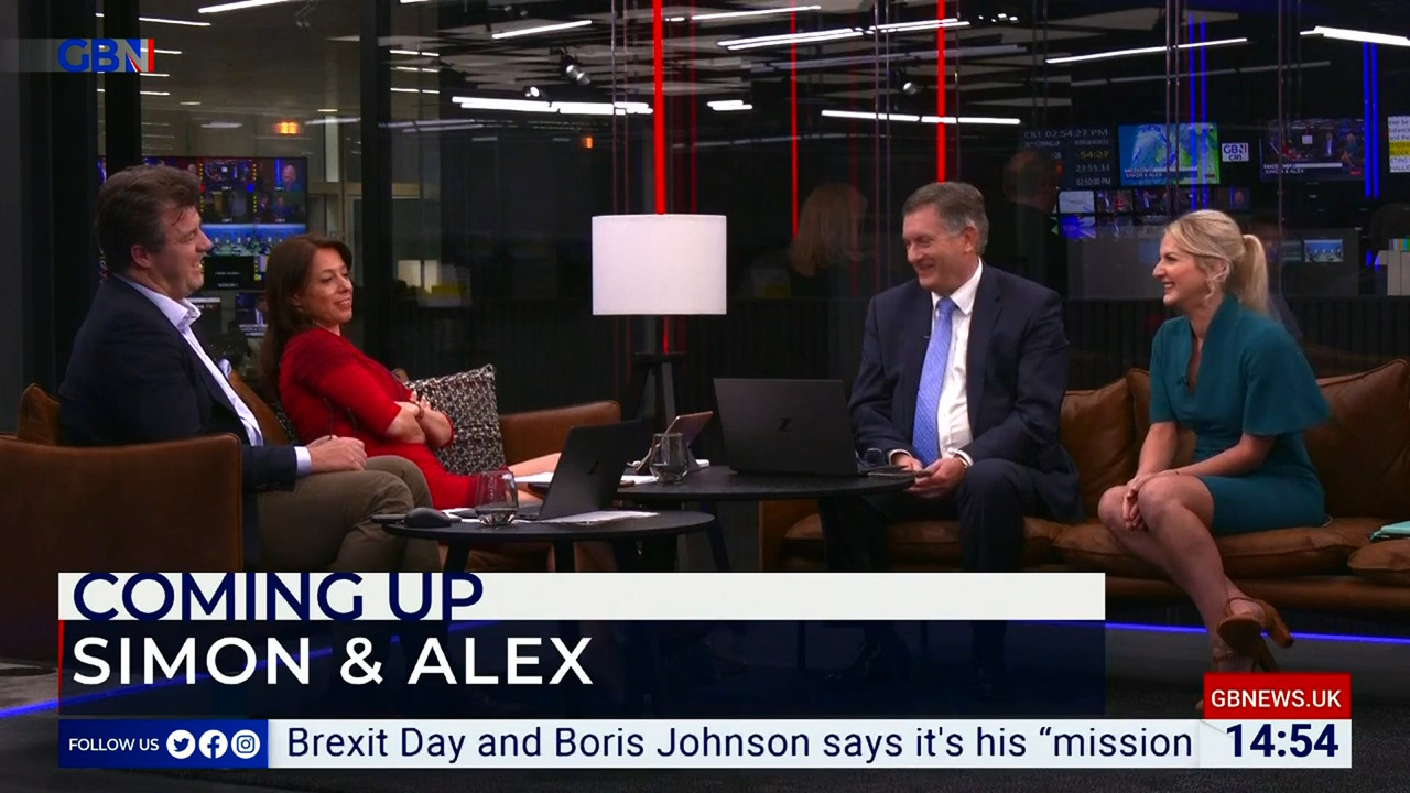 06.23 - 12.00.00 - DePiero & Halligan. What makes Britain tick. The n..._003.ts_snapshot_05.44.998