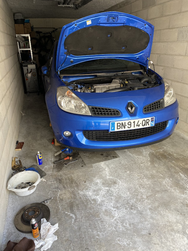 8BA9D7AA-0F6D-423A-ADAF-B8AAFC908F91