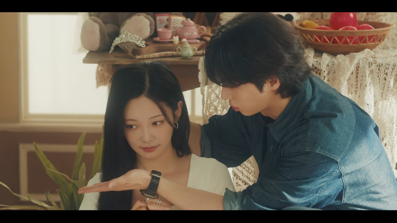 VS Netflix Dynamite Kiss E5Go Da rim Is Mine From Headto Toe 56 22