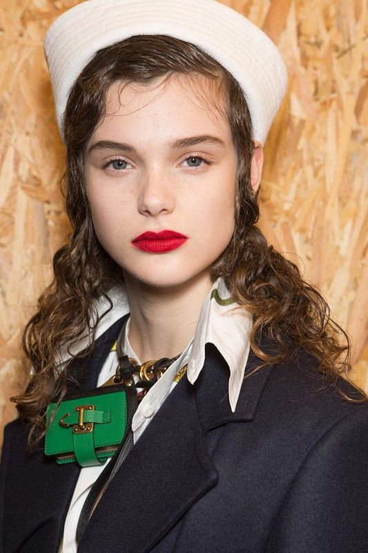 022516prada-beauty-autumn-fall-winter-2016-mfw62