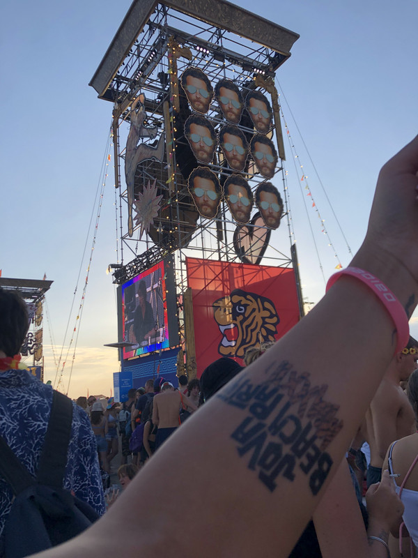 8DBC528F-B008-4ED9-BBE7-620E87172BD1